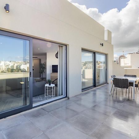 The Cube - Designer Finished Studio Penthouse By Sf Homes Gzira Luaran gambar