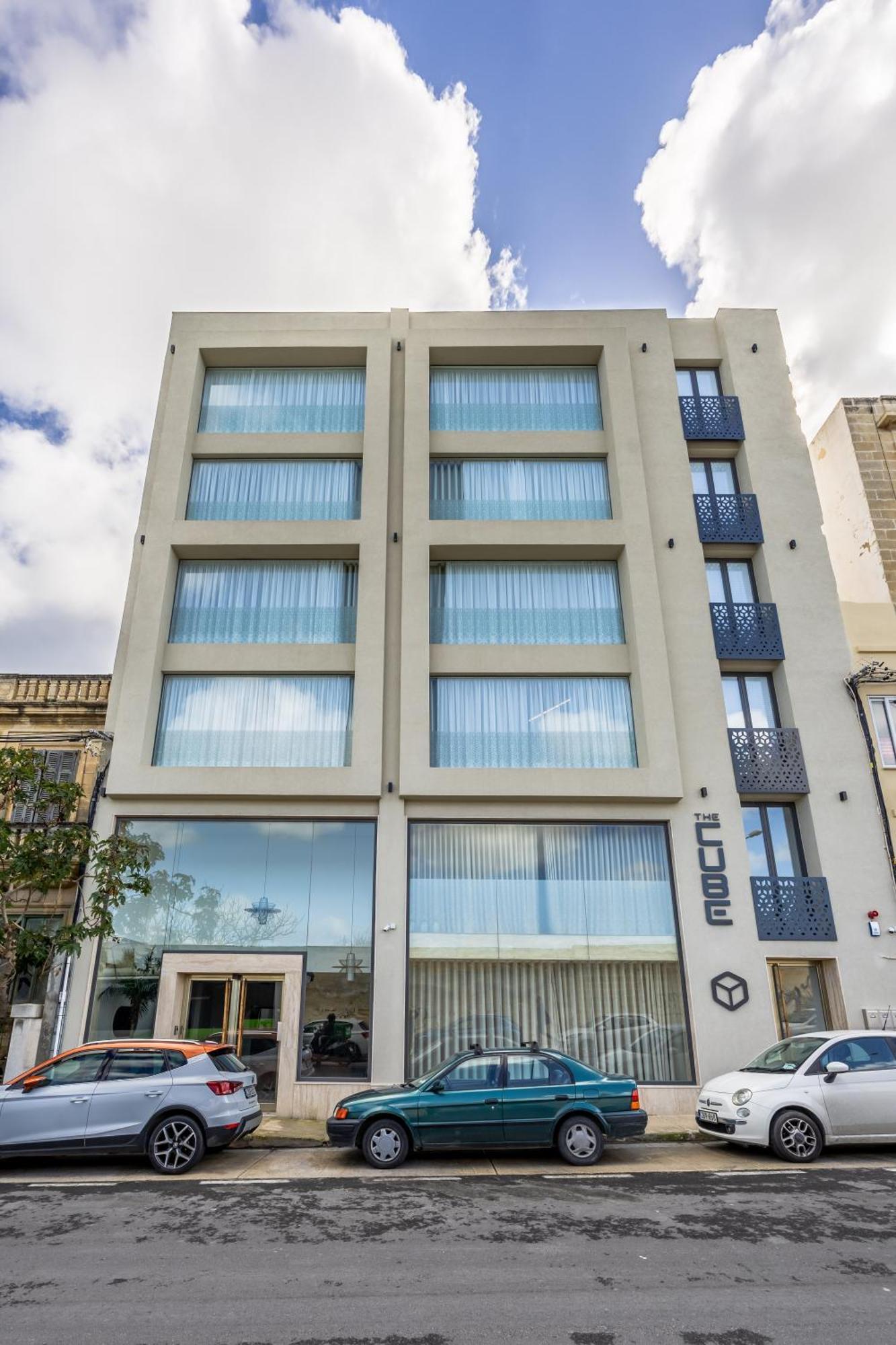 The Cube - Designer Finished Studio Penthouse By Sf Homes Gzira Luaran gambar