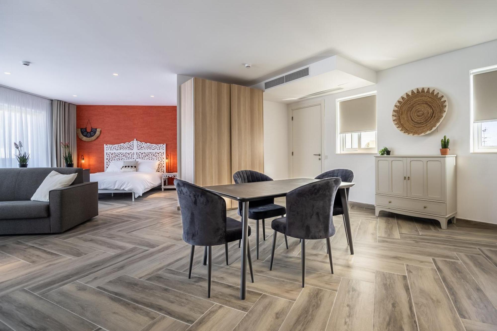 The Cube - Designer Finished Studio Penthouse By Sf Homes Gzira Luaran gambar