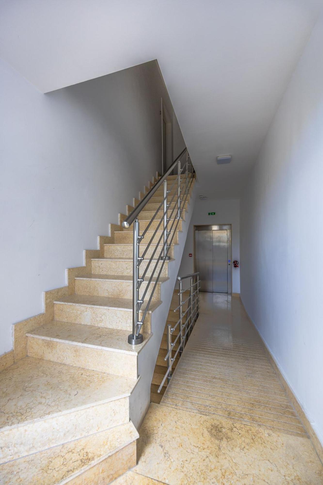 The Cube - Designer Finished Studio Penthouse By Sf Homes Gzira Luaran gambar