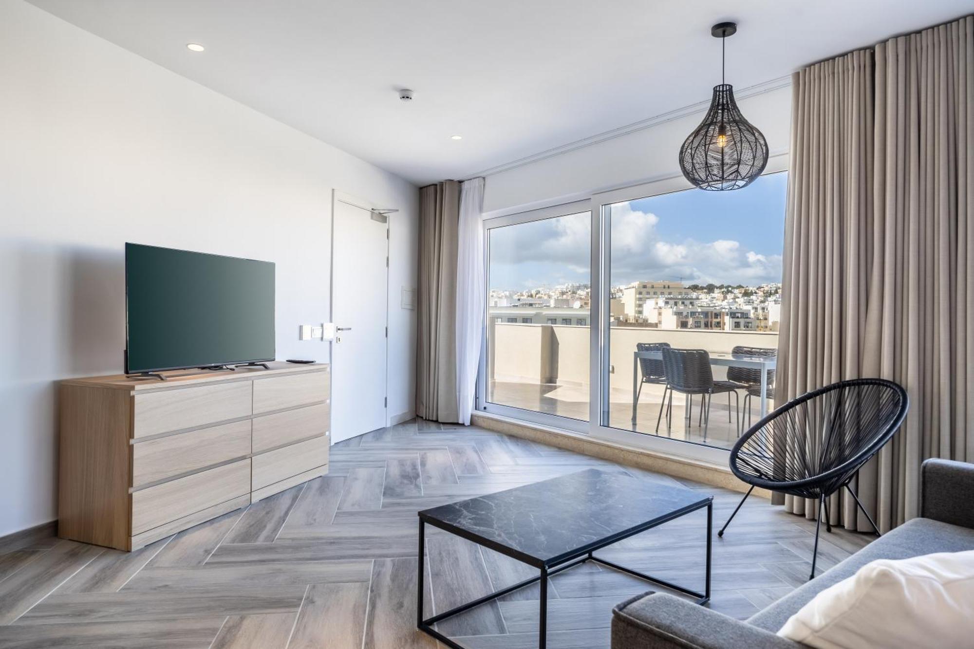 The Cube - Designer Finished Studio Penthouse By Sf Homes Gzira Luaran gambar